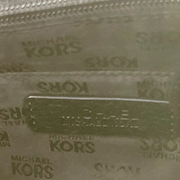 Michael Kors Bedford Black Drawstring Backpack with Gold Hardware - Picture 8 of 9